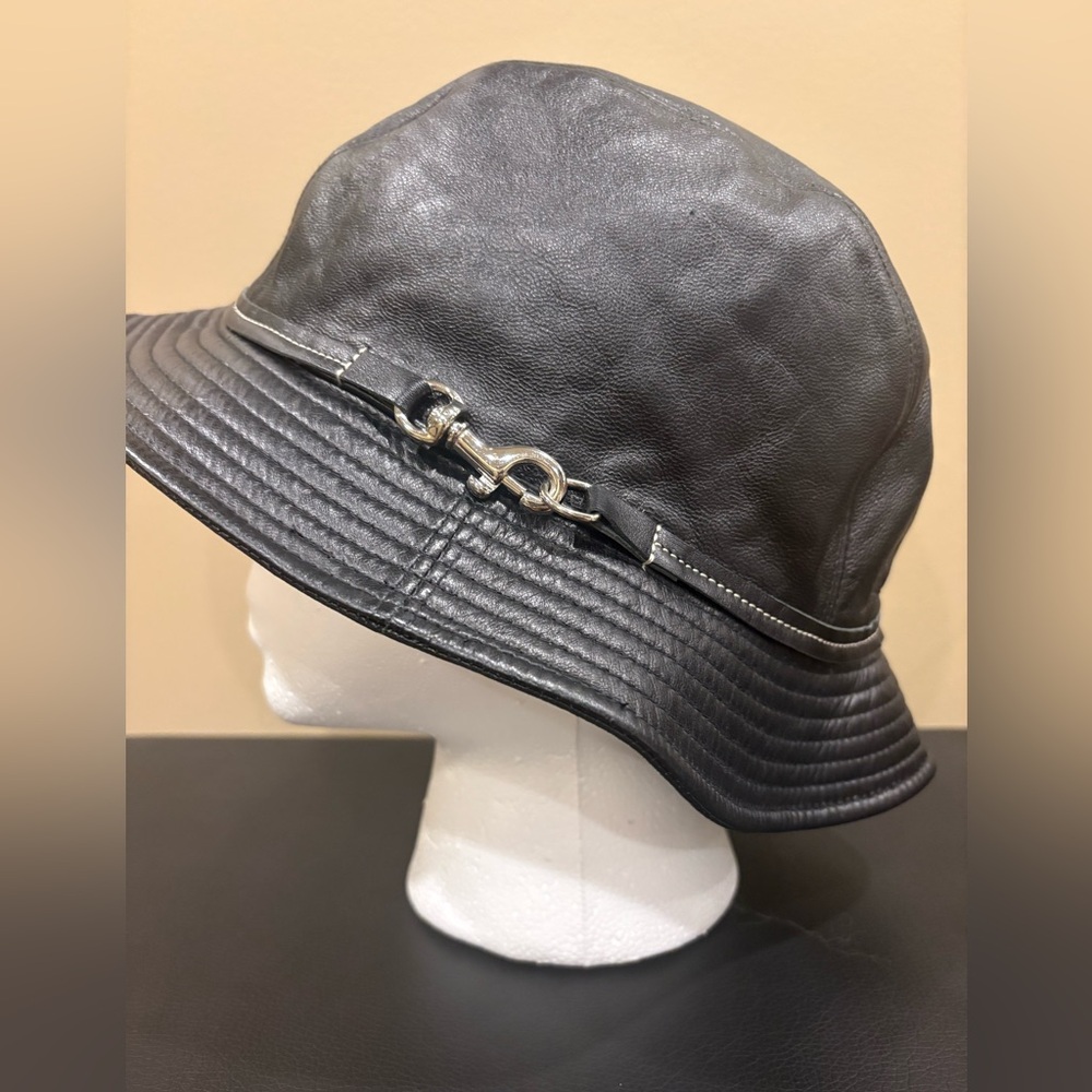 Coach Black Leather Bucket Hat – M/L – Equestrian Bit Detail